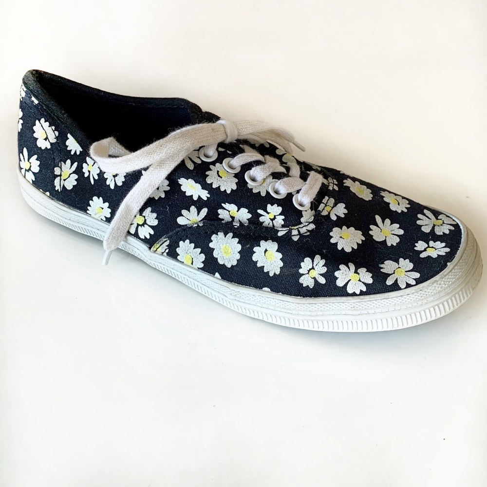 Daisy Print Canvas Sneakers